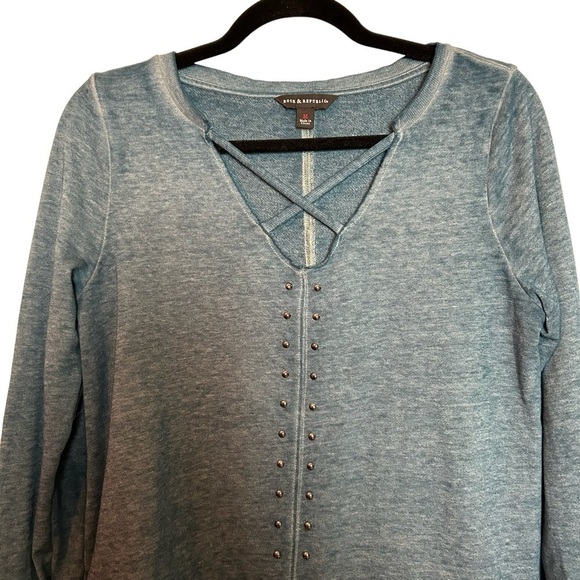 Rock & Republic Long Sleeve Studded Heather Green High Low Top Sz. M - Picture 3 of 10